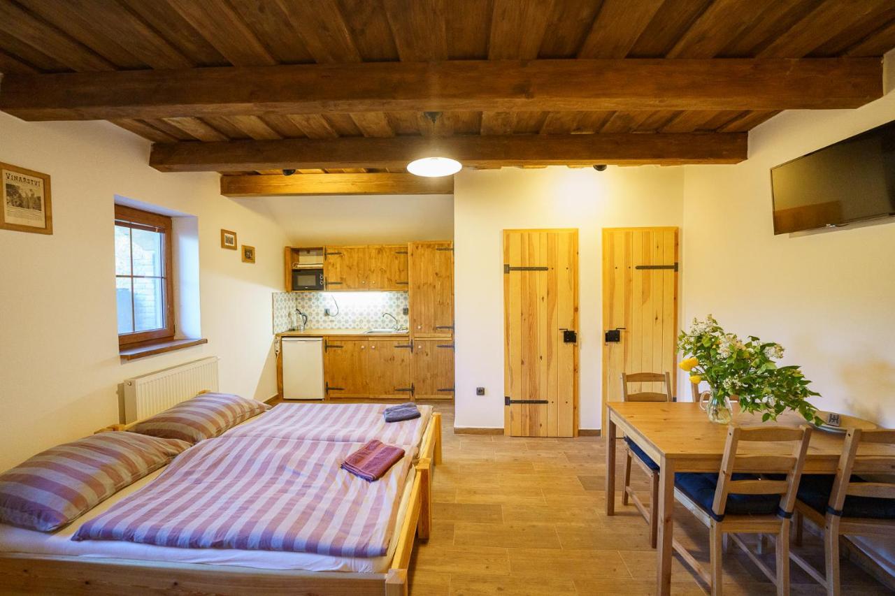Pouzdrany Apartmany Pausram מראה חיצוני תמונה